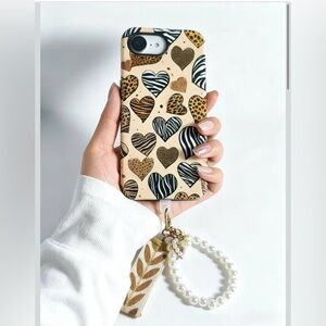 Stylish Heart Pattern Phone Case - Cream